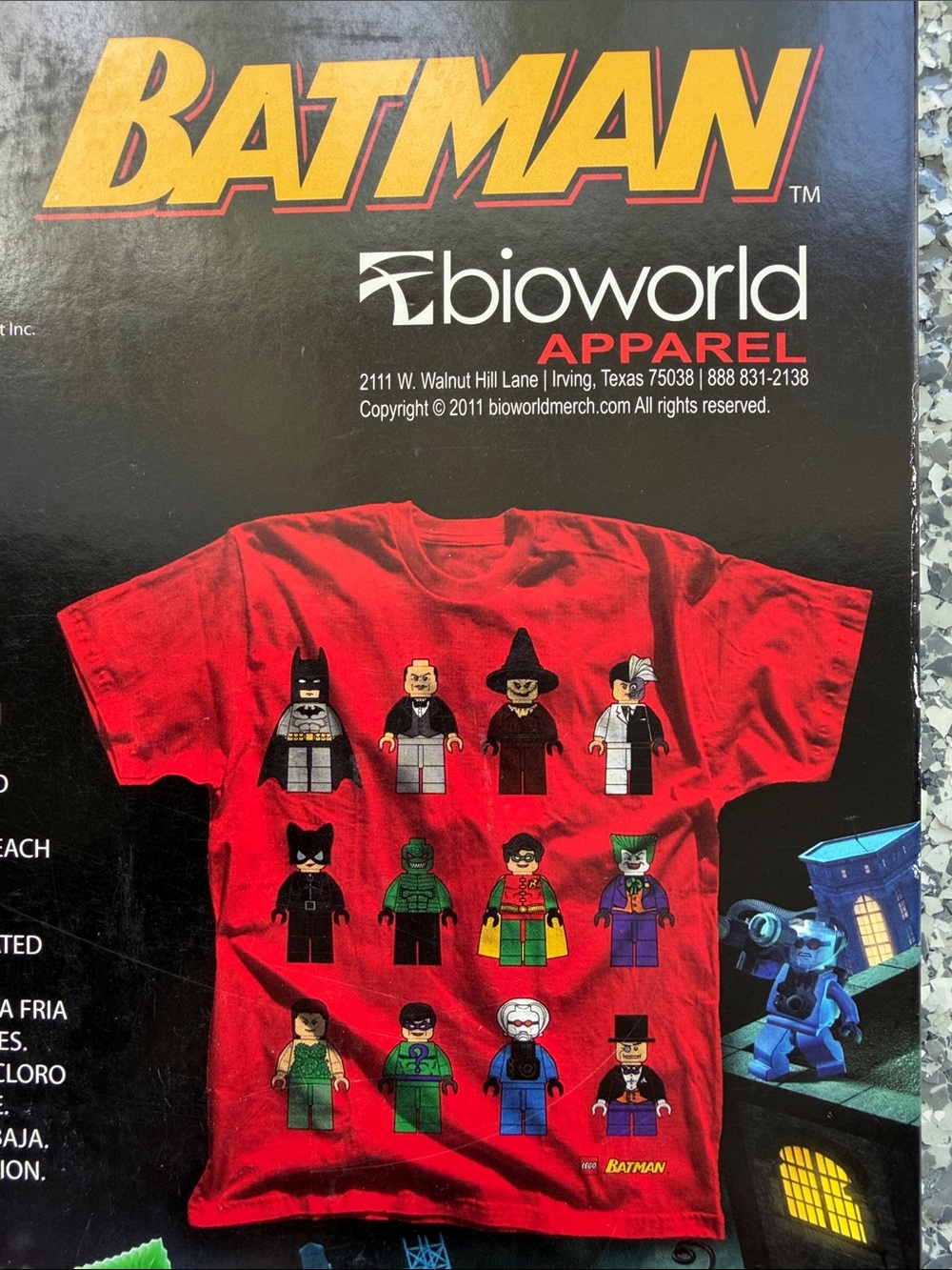 Bioworld Batman LEGO-Style Minifigure Graphic Tee - Red